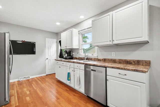 1033 S Decatur Street, Hobart, IN 46342