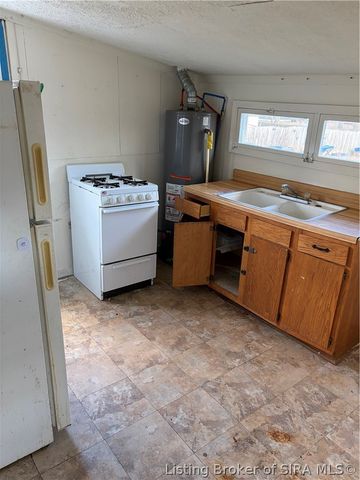 1806 Edgewood Drive, Charlestown, IN 47111