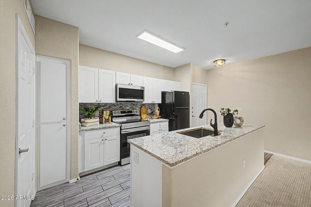 18416 N CAVE CREEK Road 3017, Phoenix, AZ 85032