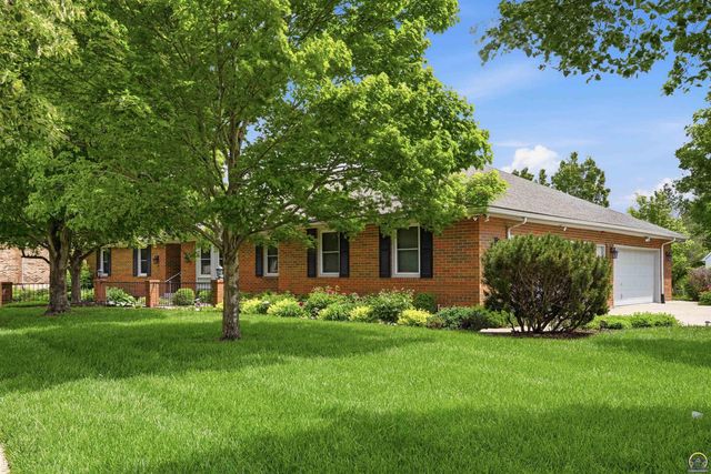 4246 SW Colly Creek CT, Topeka, KS 66610