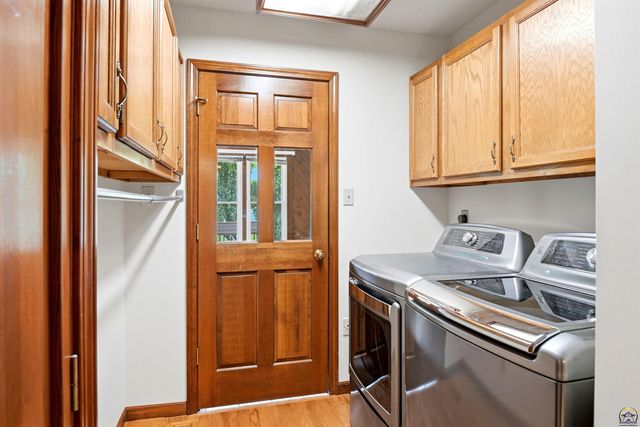 4246 SW Colly Creek CT, Topeka, KS 66610