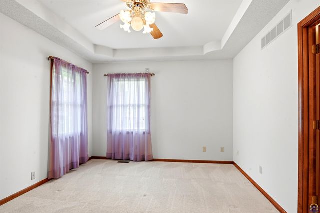 4246 SW Colly Creek CT, Topeka, KS 66610
