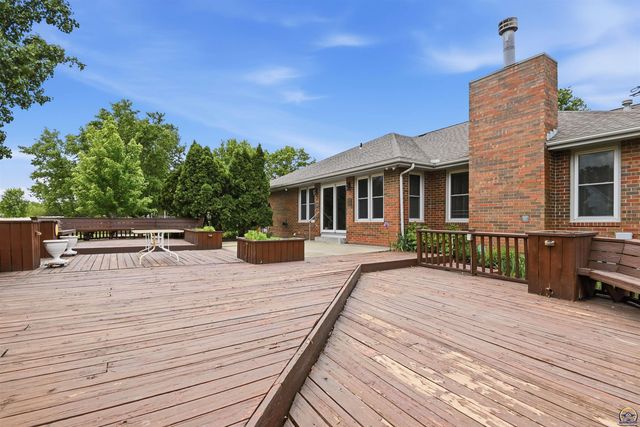 4246 SW Colly Creek CT, Topeka, KS 66610