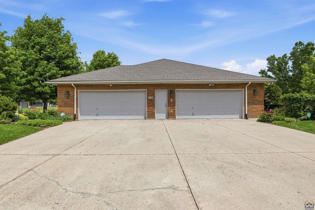 4246 SW Colly Creek CT, Topeka, KS 66610