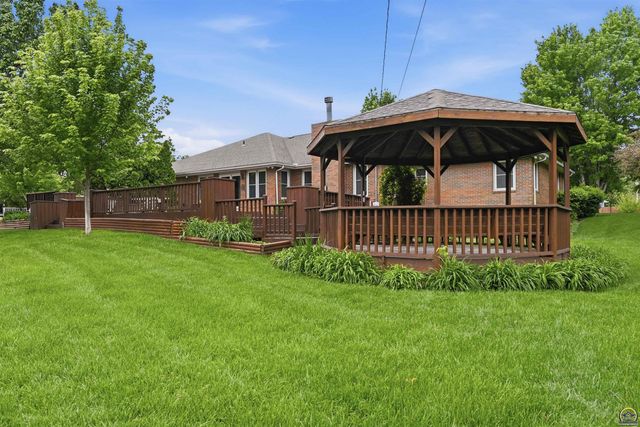 4246 SW Colly Creek CT, Topeka, KS 66610