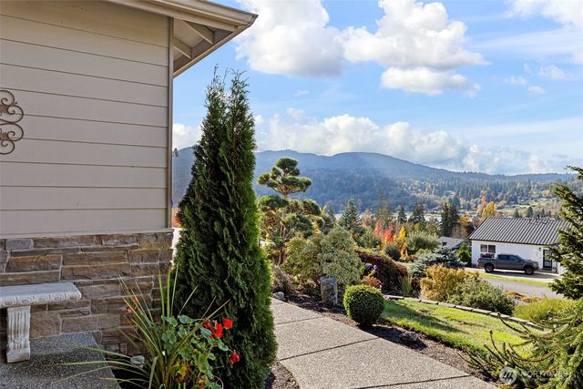 17077 Kokanee Court, Mount Vernon, WA 98274