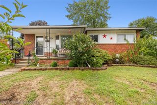 30553 Barton Street, Garden City, MI 48135