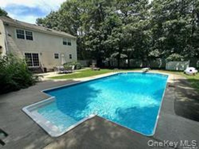 139 Coleman Road, Centereach, NY 11720