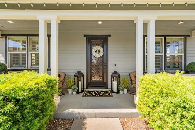 466 Peacock Way, Vacaville, CA 95688