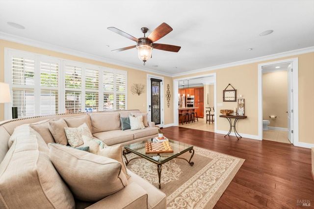 466 Peacock Way, Vacaville, CA 95688