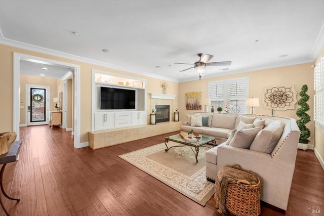 466 Peacock Way, Vacaville, CA 95688