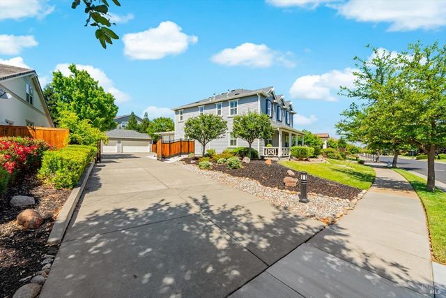466 Peacock Way, Vacaville, CA 95688