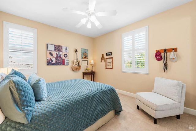 466 Peacock Way, Vacaville, CA 95688