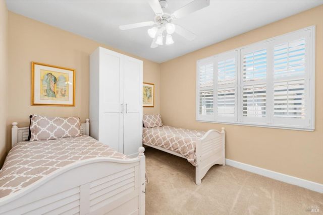 466 Peacock Way, Vacaville, CA 95688