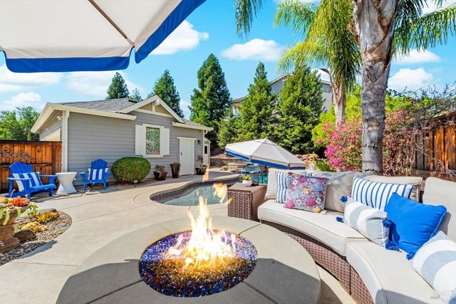 466 Peacock Way, Vacaville, CA 95688