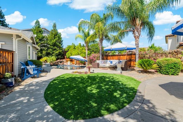 466 Peacock Way, Vacaville, CA 95688