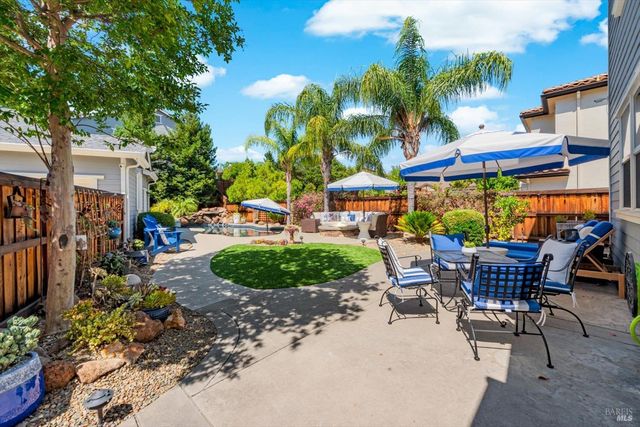 466 Peacock Way, Vacaville, CA 95688