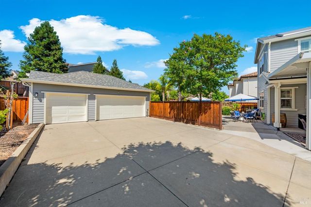 466 Peacock Way, Vacaville, CA 95688