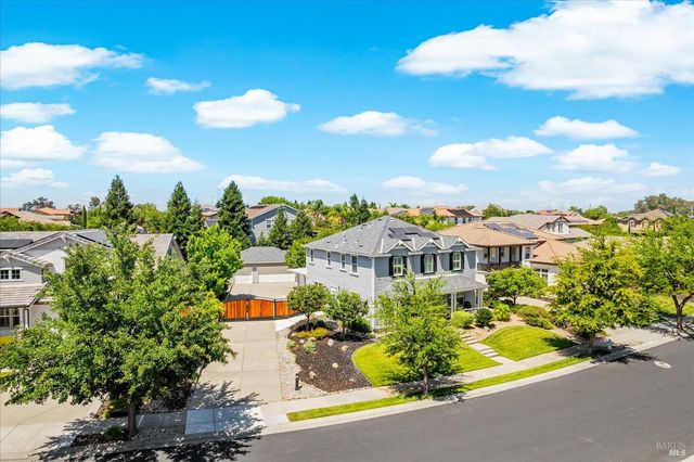 466 Peacock Way, Vacaville, CA 95688