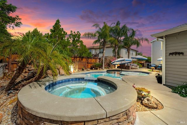 466 Peacock Way, Vacaville, CA 95688