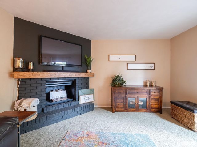 9 CYPRESS Point, Pekin, IL 61554