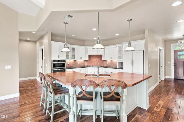 3686 Windgate Street, Medford, OR 97504