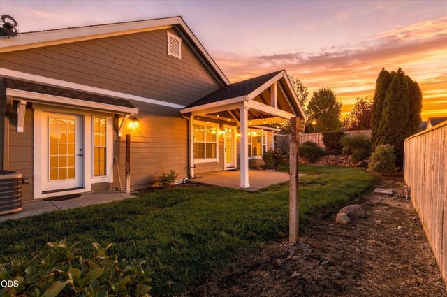3686 Windgate Street, Medford, OR 97504