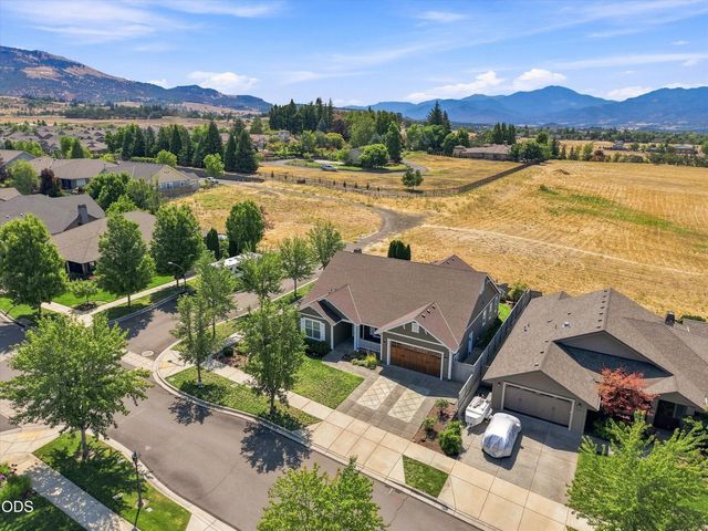 3686 Windgate Street, Medford, OR 97504