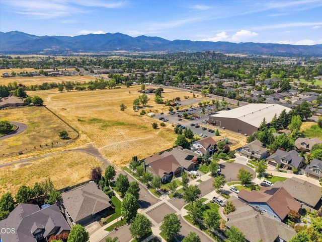 3686 Windgate Street, Medford, OR 97504