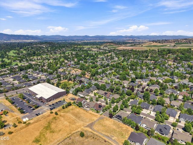 3686 Windgate Street, Medford, OR 97504