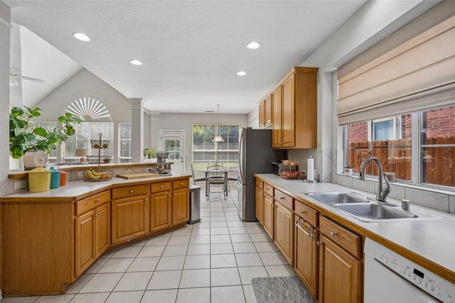 112 Crystal Court, Richardson, TX 75081
