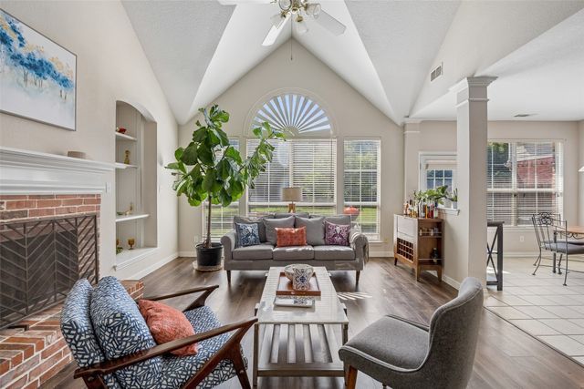 112 Crystal Court, Richardson, TX 75081