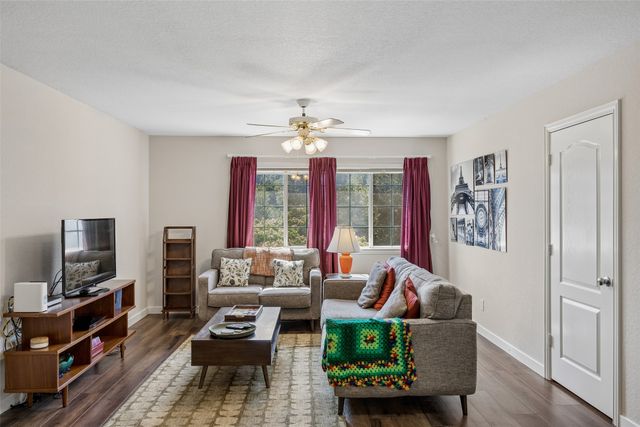 112 Crystal Court, Richardson, TX 75081