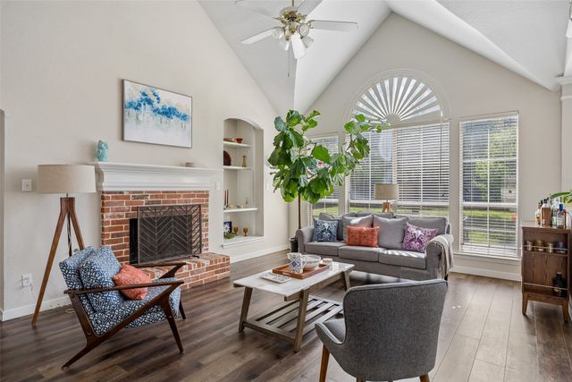 112 Crystal Court, Richardson, TX 75081
