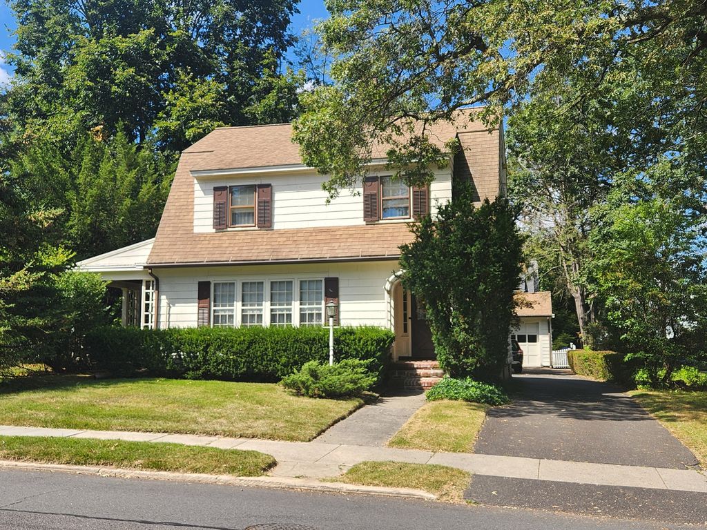 88 Coniston Avenue, Waterbury, CT 06708