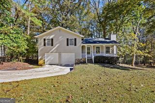 140 SPRINGVALLEY Circle, Stockbridge, GA 30281