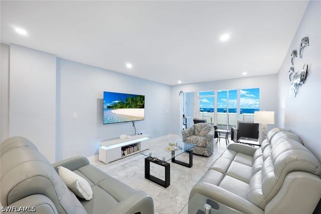 26000 Hickory BLVD 105, Bonita Springs, FL 34134