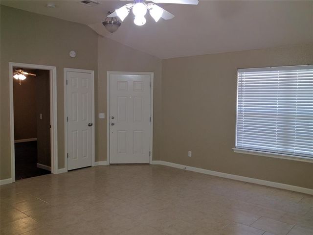 416 Cherokee Gate Drive, Yukon, OK 73099