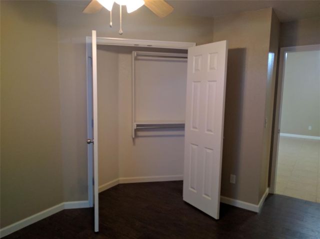 416 Cherokee Gate Drive, Yukon, OK 73099