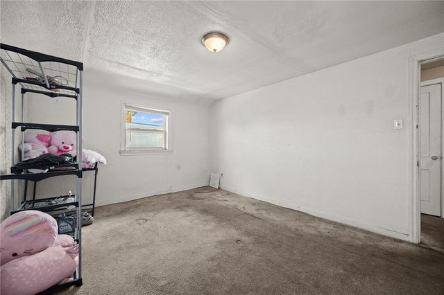 811 N State, Clairton, PA 15025