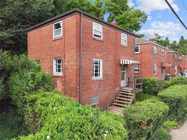 811 N State, Clairton, PA 15025