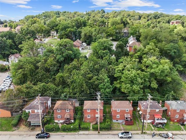 811 N State, Clairton, PA 15025