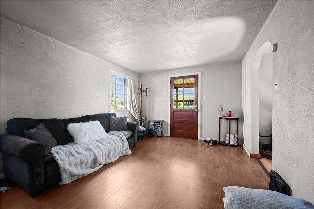 811 N State, Clairton, PA 15025