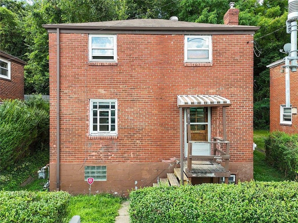 811 N State, Clairton, PA 15025