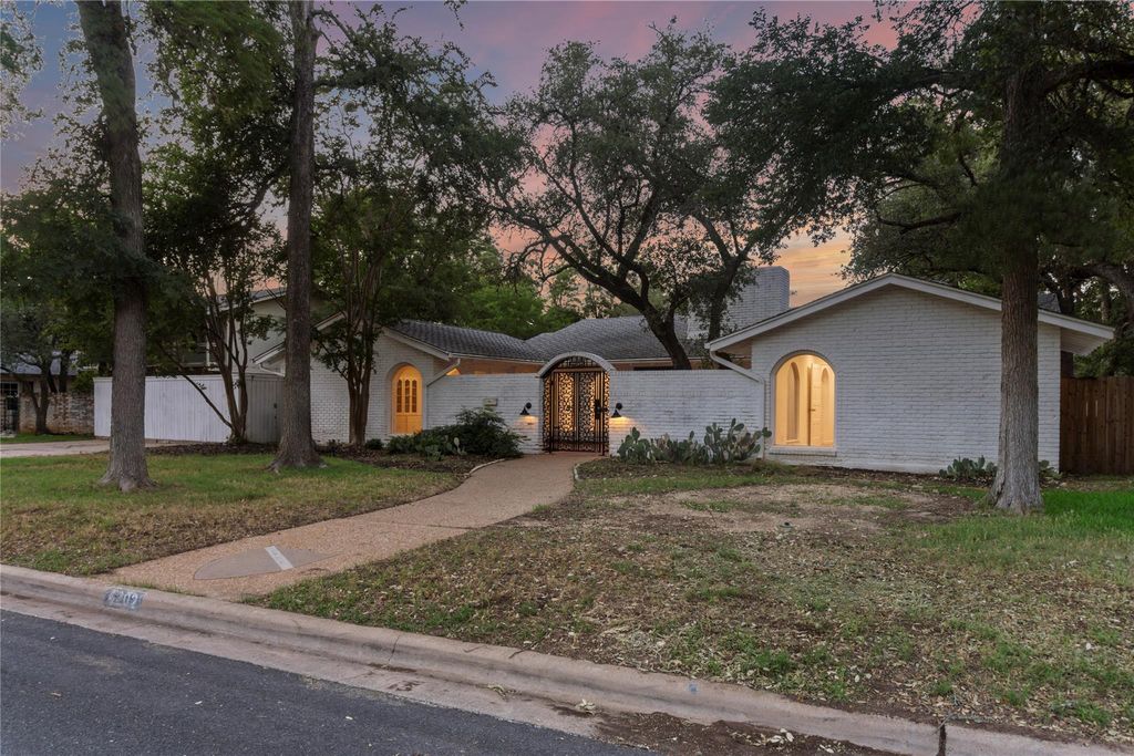 4202 N Hills DR, Austin, TX 78731