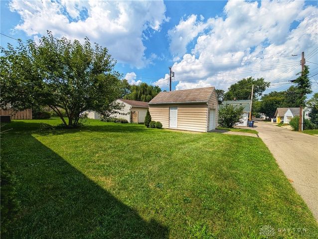 445 Peach Orchard Avenue, Dayton, OH 45419