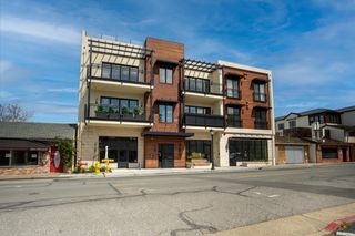 389 1st Street 14, Los Altos, CA 94022