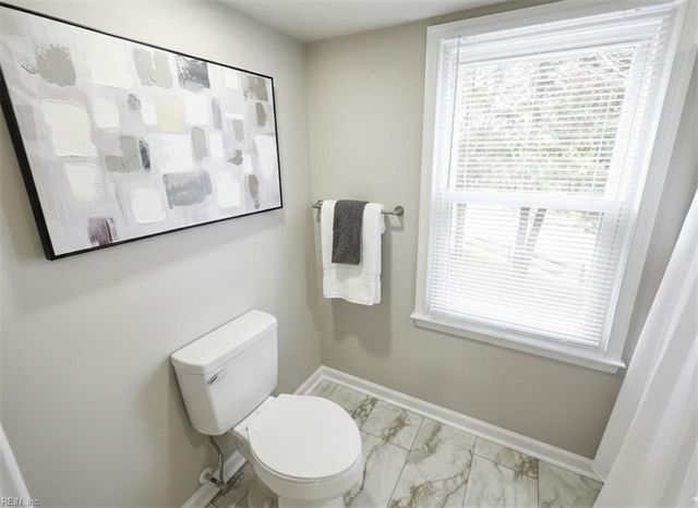 3821 Cannon Point DR, Chesapeake, VA 23321