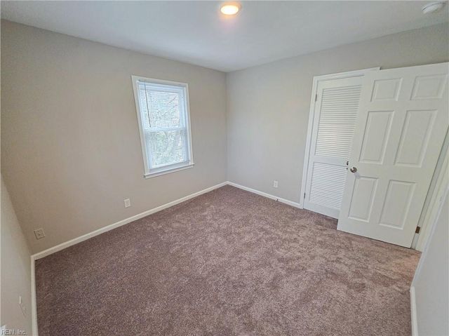 3821 Cannon Point DR, Chesapeake, VA 23321