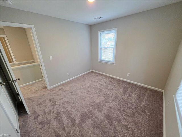 3821 Cannon Point DR, Chesapeake, VA 23321